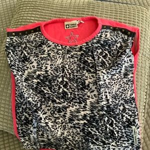 Girls Tumble ‘n Dry size 5/6 T-shirt